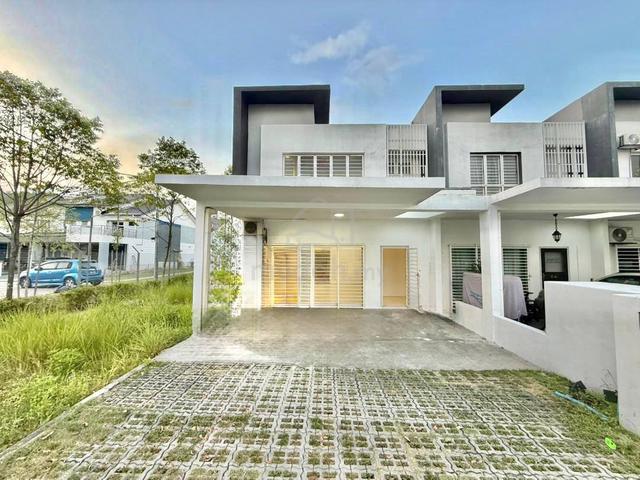 CHEAPEST CORNERš„ 2 Storey Casa Green Cybersouth Dengkil 1