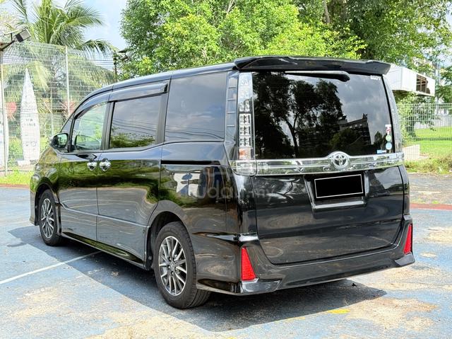 2017 Toyota VOXY 2.0 ZS KIRAMEKI II (A) - 3