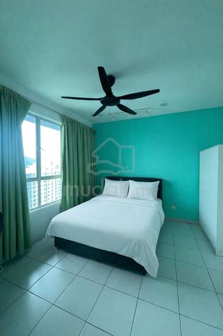 MAster Bedroom for Rent (MALE only) near MRT 1
