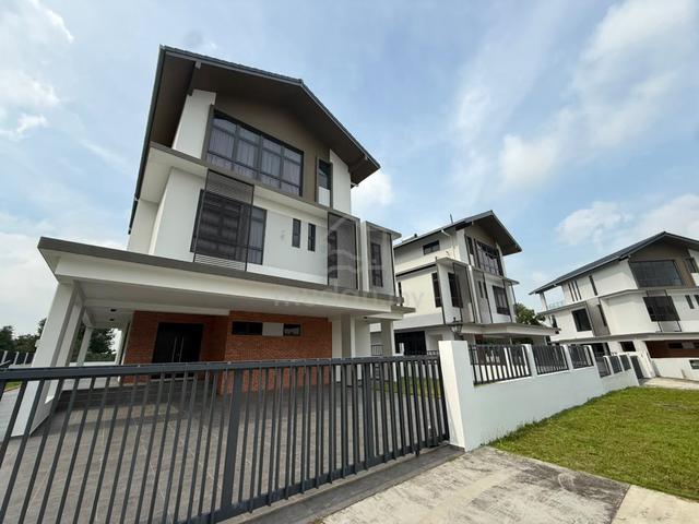 3 Storey Bungalow/ The Woodlands Horizon Hills 6 Bed 7 Bath Furnished 1