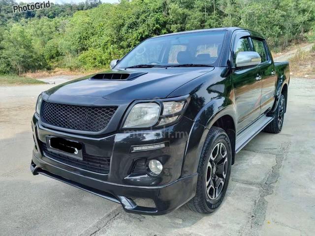 2015 Toyota HILUX 2.5 G TRD SPORTIVO (A) - 2