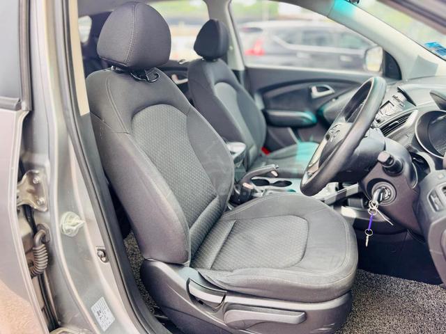2012 Hyundai TUCSON 2.0 ELEGANCE (A) - 4