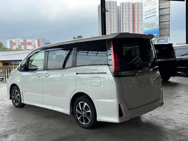 2021 Toyota NOAH 2.0 Si WxB 3 FOC 8YRS WARRANTY - 4