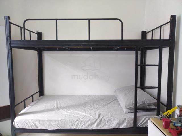 double decker bed / bunk bed - photo 2 of 2