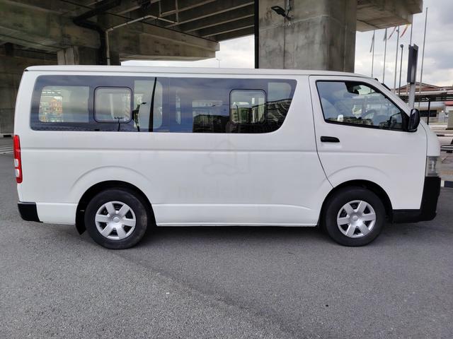 Ori 2014 Toyota Hiace 2.5 (M) 11 Seat Low Roof - 4
