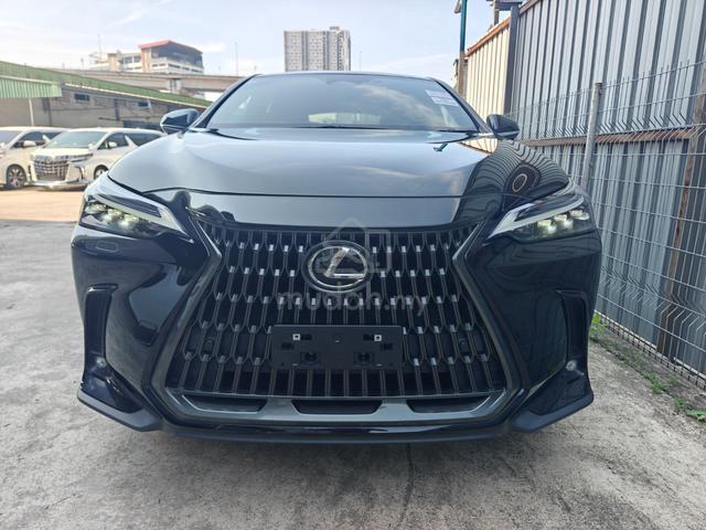 2023 Lexus NX 250 Luxury S/Roof 4CamHUD RedLeather - 3