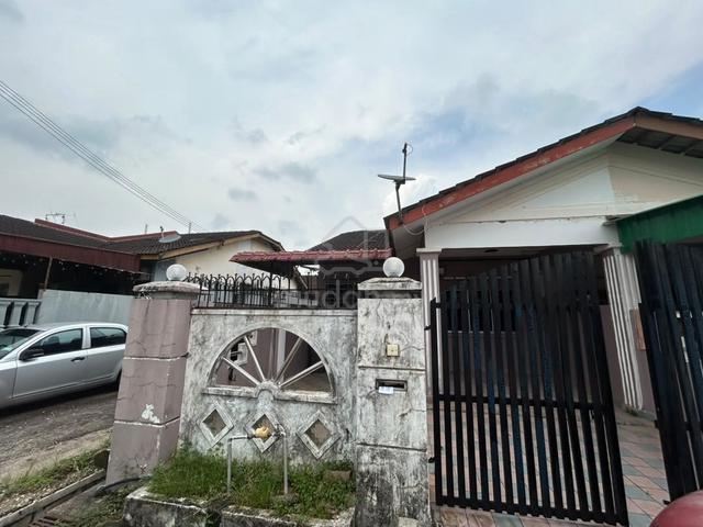 For Rent Jalan Nenas Taman Kota Masai Pasir Gudang/Fully furnish 1