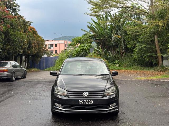 2017 Volkswagen VENTO 1.6 COMFORTLINE (A)Full Loan - 4