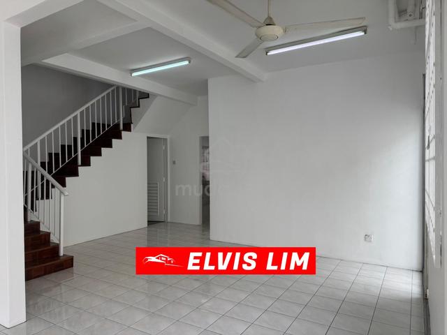 2 Storey Semi-D Batu Maung 2271sqft 4 Cars Original unit with Land 1