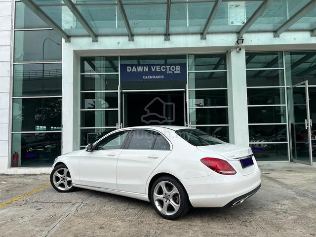 2017 Mercedes Benz C200 AVANTGARDE - 2