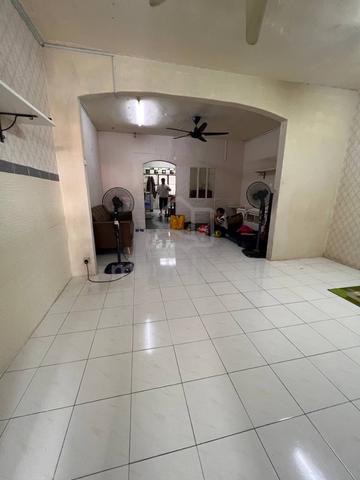 Well maintained unit & below market value taman subang baru subang 1