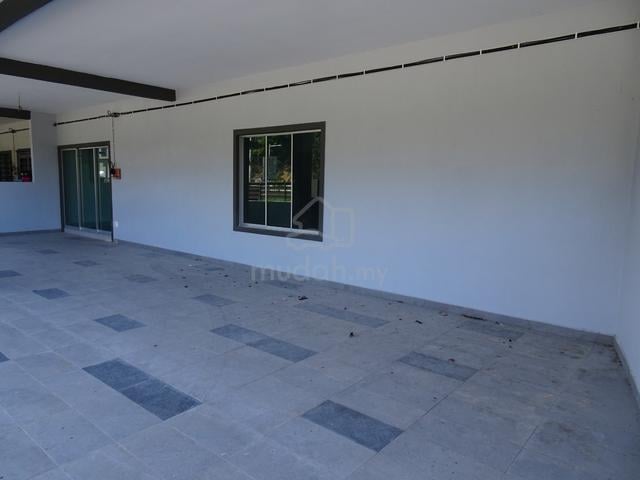 Bercham New 47' Wide Frontage Facing Playground 1-Storey Terrace House 2