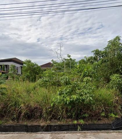 Nice Shape, Prime Area, Corner Land @ Lorong Lapangan Terbang, Kuching 1