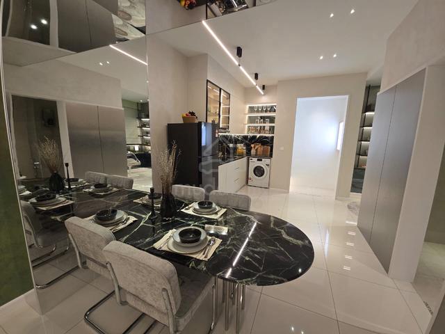 kl freehold 1
