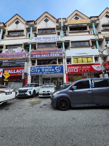 2 units 4 storey adjoining shop lot Corner @ Bandar Sunway Mentari Pj 1