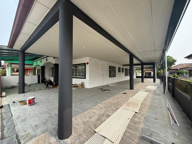 SINGLE-STOREY SEMI-D FOR RENT 📍 Location: Lorong Pristina, Demak 1