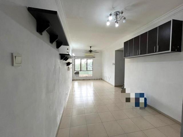 Baiduri Courts (Bukit Puchong) 1