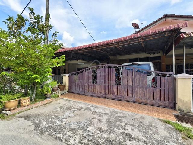 Taman Bunga Raya Kuala Kangsar 1