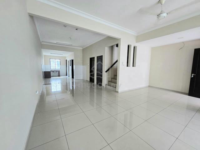 Kulai/Bandar Putra/Bandar Indahpura Diamond Double Storey For Rent 1