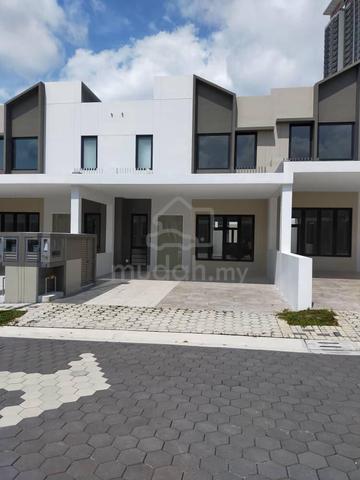 Sunway Citrine Lakehomes 1