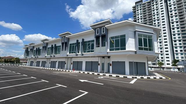 Meru New Shop Lot For Rent [Beside Casa Kayangan Condominium] 1