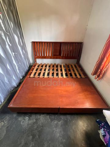 King Size Bed - Wood - photo 2 of 4