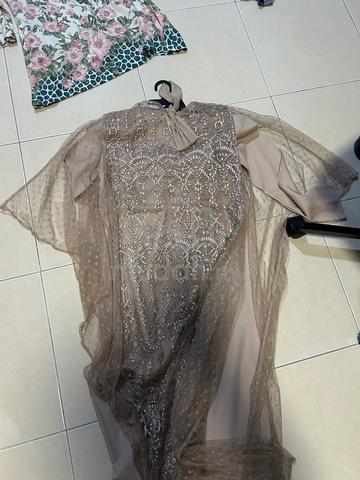 Female dresses /blouses - photo 3 of 6