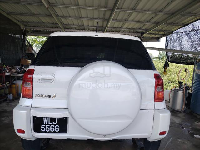 2000 Toyota RAV4 1.8 (A) - 4
