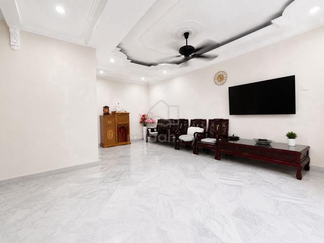 FOR SALE | USJ 6 – Intermediate Terrace House (Walking Distance to LRT 1
