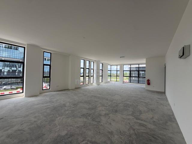 Northbank Corner Shoplot For Rent 1