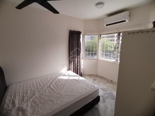 Middle Room for Rent, De Tropicana Condominium, Kuchai Lama 1