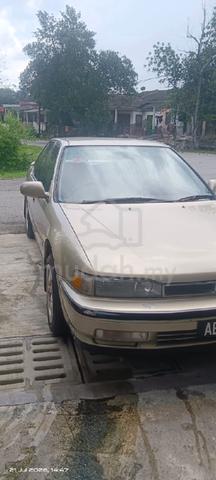 Honda Accord 2.0 CB3 - 1