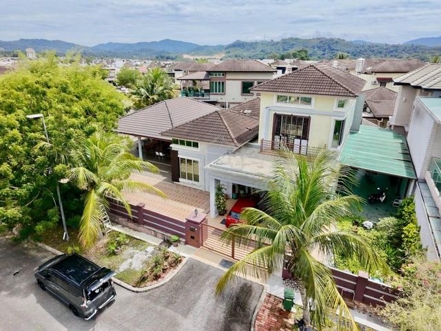 CORNER LOT 2 Storey Bungalow Bandar Warisan Puteri, Sikamat 1