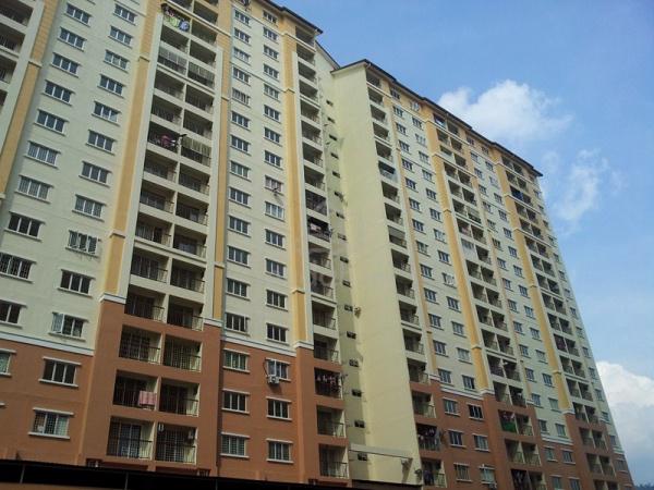 Lakeview Apartments 1