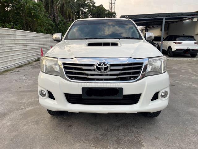 2012 Toyota HILUX 2.5 G VNT FACELIFT (A)FULL LOAN - 2