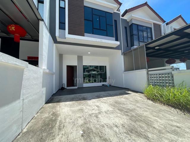 Bukit Indah 26th Avnue Double Storey Terrace House 4 Bed Fully Furnish 1