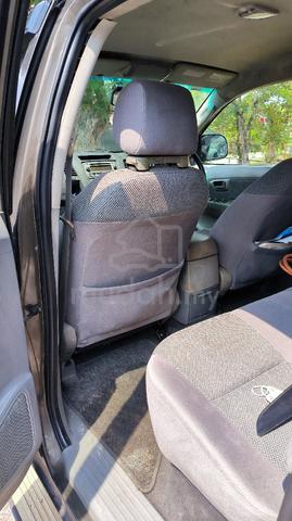 Single Owner 2005 Toyota HILUX 2.5 G (A) - 4