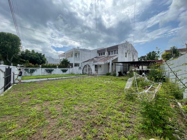 Value Buy Sungai Ara Double Story Semi Detached With Huge Compound 1