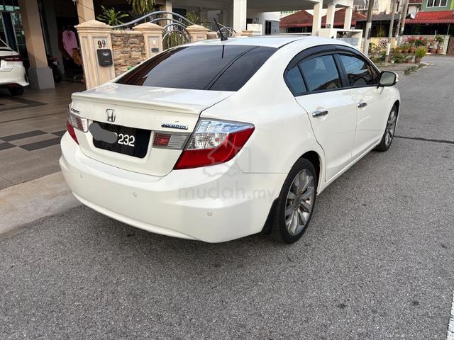 2013 Honda CIVIC 1.5 (HYBRID) (A) - 4