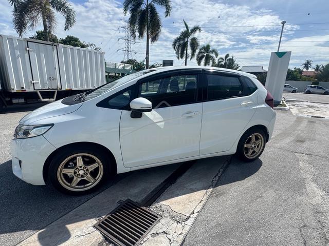 2014 Honda JAZZ 1.5 V (A)Boleh Loan Kedai - 5