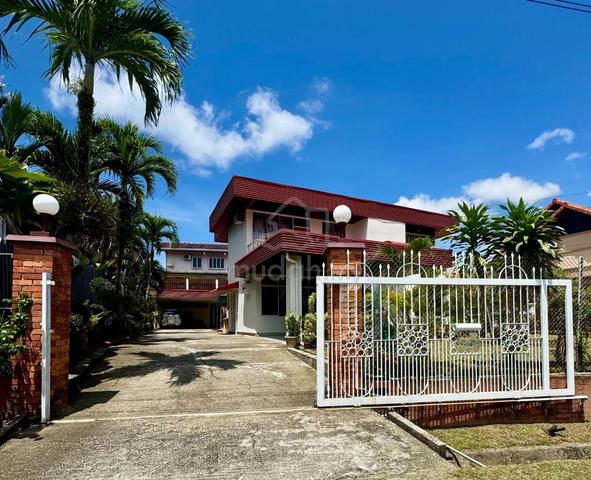 Timeless detached residence 1