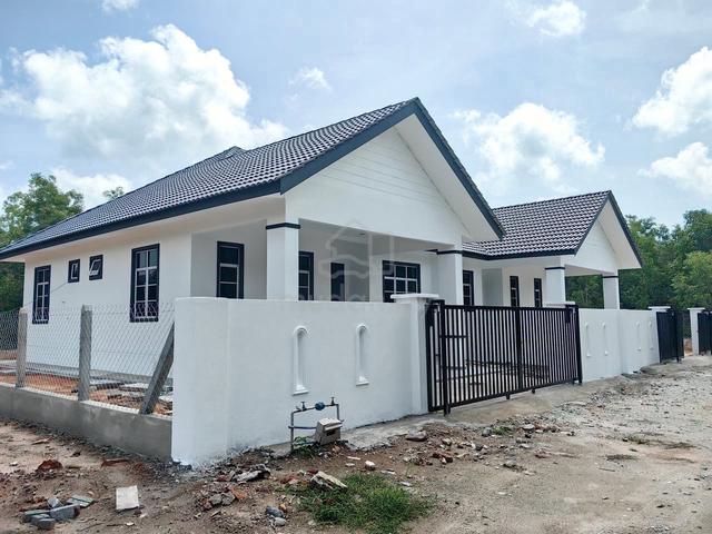Rumah SEMI D CANTIK 2UNIT DEKAT INKSTEP BATU RAKIT KUALA NERUS 1
