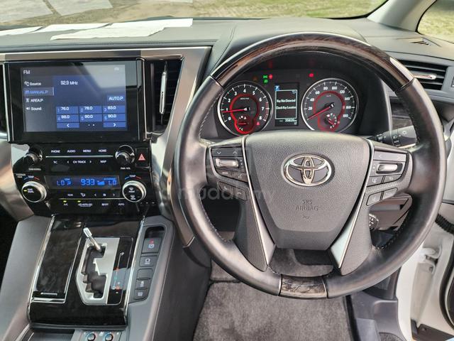 2021 Toyota ALPHARD 2.5 SC (A) Ori Full Admiration - 5
