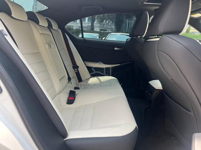2023 Lexus IS300 2.0 F-SPORT (15k Milleage) sunroo - 4