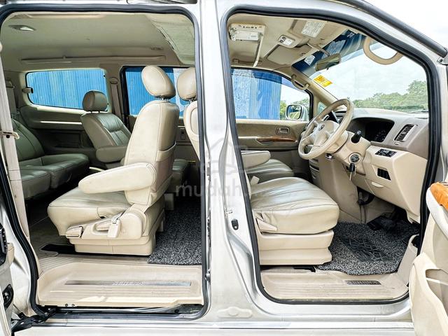 OFFER! OTR25800! Nissan SERENA 2.0 AUTO 2012 - 4