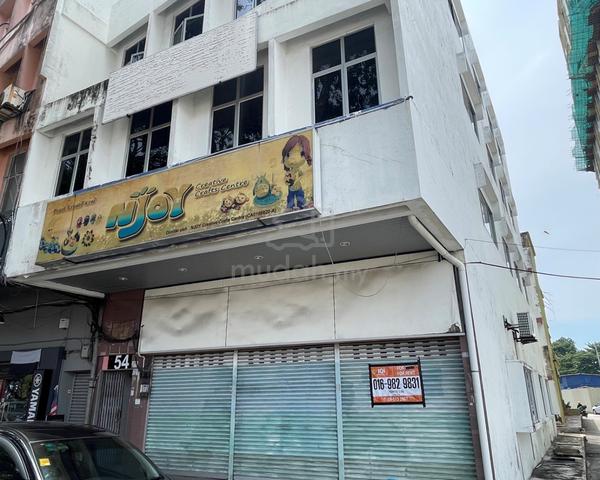 Jln Gambut Endlot Shoplot Facing Main Road 1