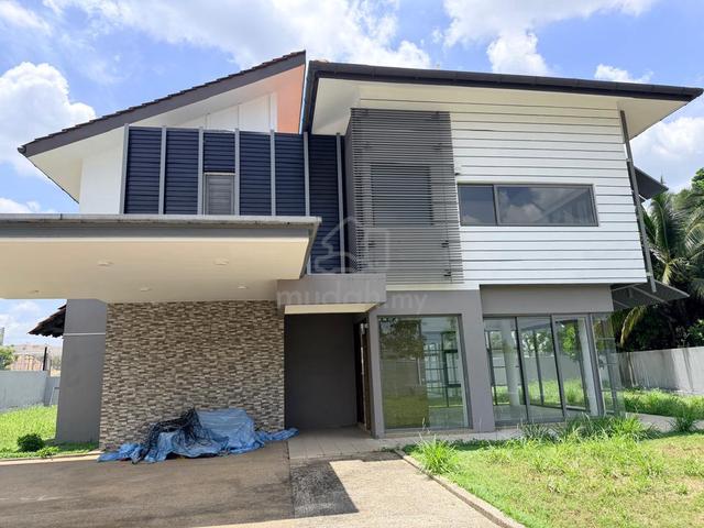 Banyan Close, Bandar Putra Mahkota Cheras, Kajang, 2 Story Bungalow 1