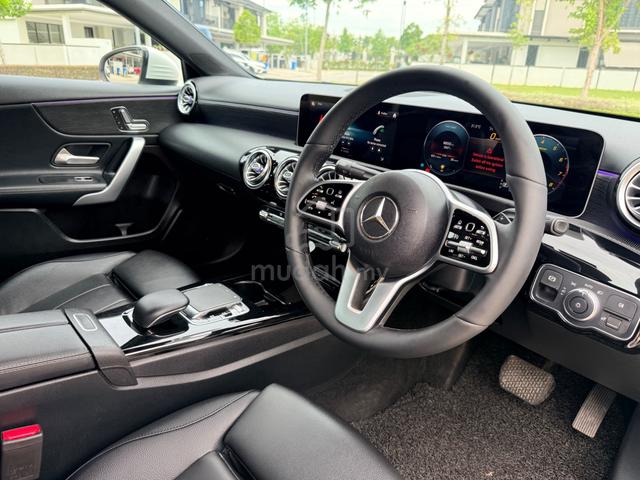 2019 Mercedes Benz A200 Sedan Local Mercedes - 5