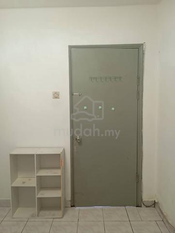 Nicely Furnished Middle Bedroom for Rent in Pantai Hillpark Phase 2 3
