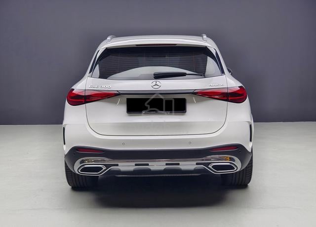 Mercedes Benz GLC300 4MATIC AMG 2.0 SUV 2024 FSR - 4
